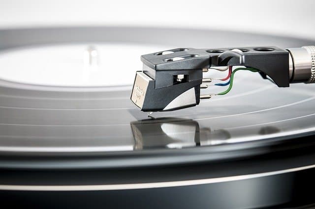Can you repair a skipping record?
